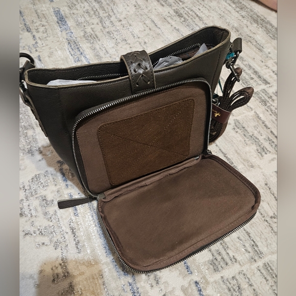 Montana West purse - Picture 3 of 5